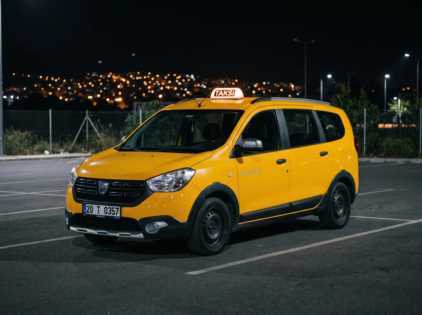 Dacia Lodgy — 20 T 0357